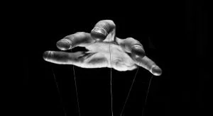 تاثیر دوستان در مصرف مواد مخدر